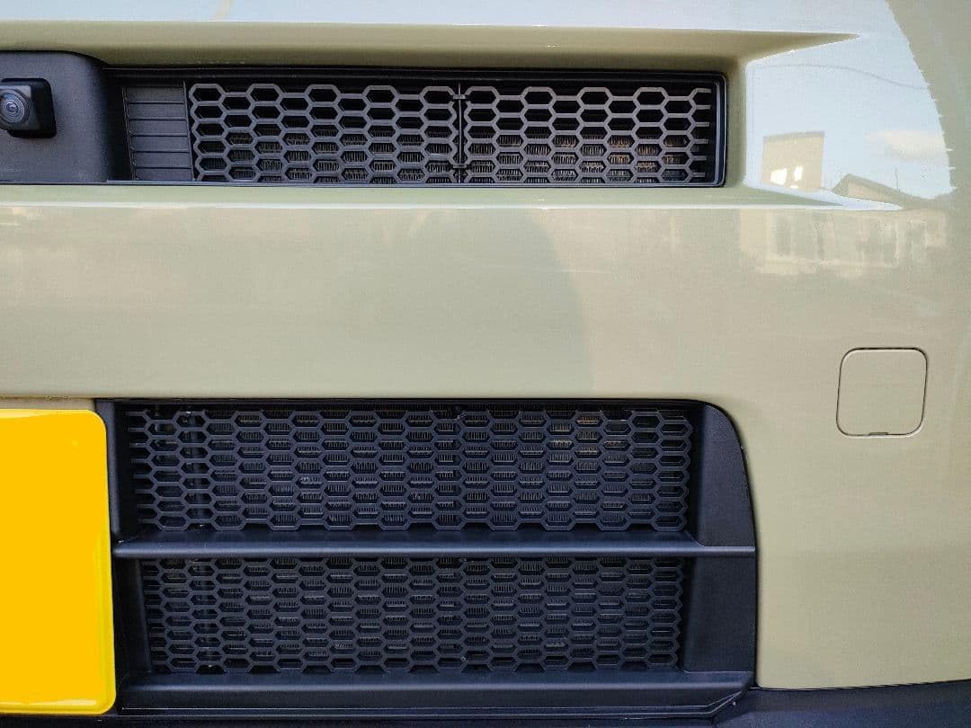 Amazon.co.jp: ダイハツ タフト ラジエターガード（フルセット） : 車