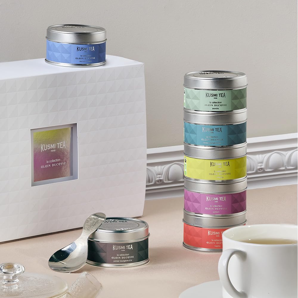 Kusmi Tea - Colección Alain Ducasse - 8 miniaturas de té natural de Asia + cucharilla de té - Surtido de tés orgánicos - Té verde y té negro - Idea de regalo para hombre y mujer - 8 cajas de 25 g