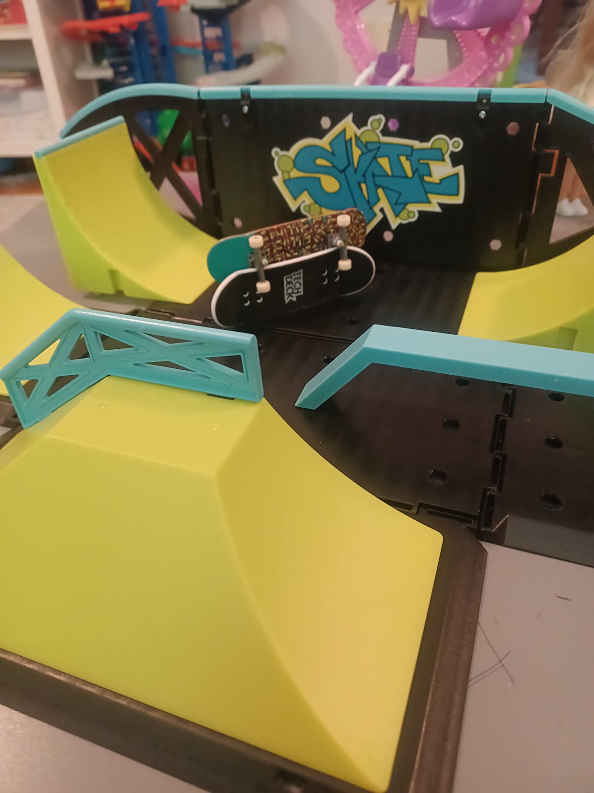 8/mo Finance TECH DECK, Transforming Pipelines, Modular Skatepark