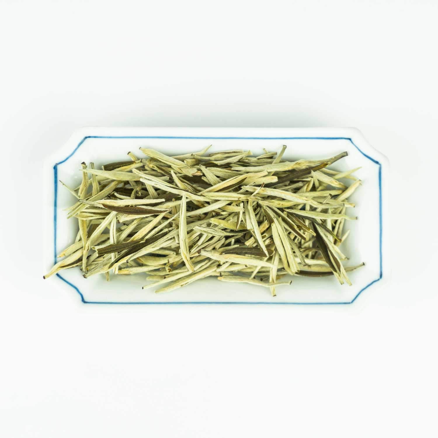 Silver Needle Yin Zhen | Ernte 2025 | Hochwertiger chinesischer Weißer Bio Tee aus Yunnan, China (80g)