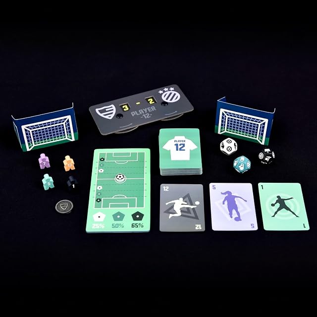 Foto 2 de 8 de Player 12 - Juego de mesa de Fútbol, con Cartas y Dados para marcar Goles, fácil de aprender, rápido…