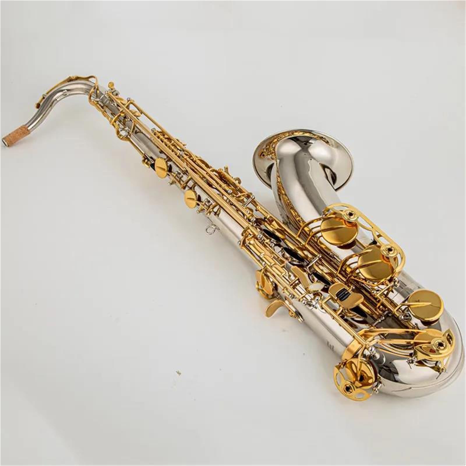 Saksofon Profesjonalny Saksofon Tenorowy B Dur Korpus Posrebrzany Profesjonalny Instrument Z Futerałem Akcesoria