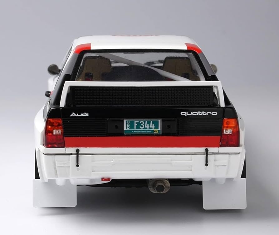 日本限定10台！！】AudiニューJr.クワトロ キッズカー 日本限定10台