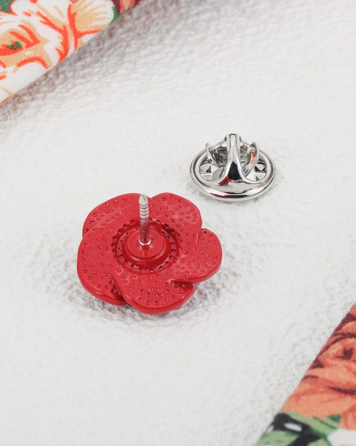 Rose Flower Brooch Pins for Women Men, Fashion Brooches and Pins for Women Lapel Pin for Men Suits Elegant Red Flower Brooches for Christmas Valentine Wedding Birthday Party Gift