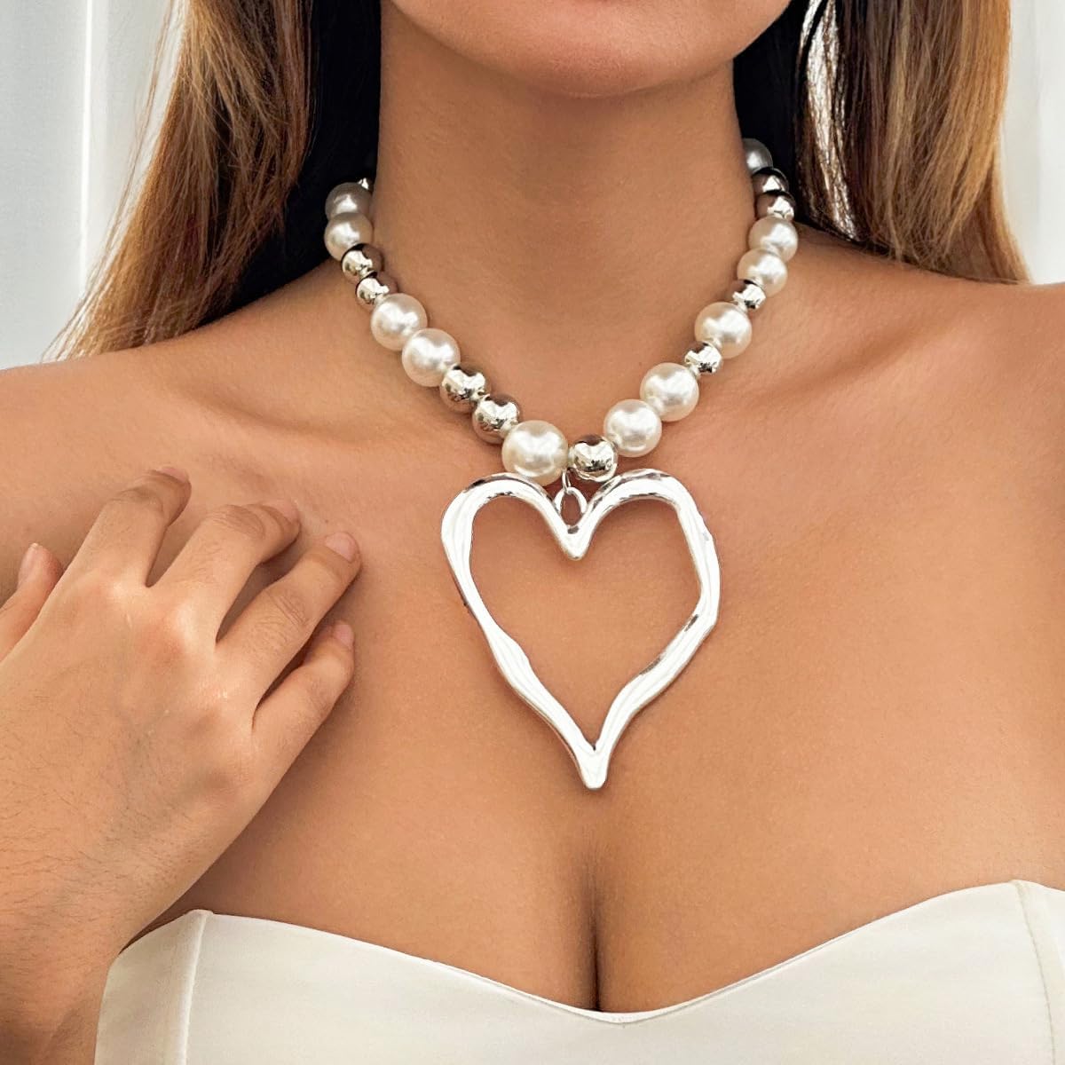 Y2k Chunky Heart Necklaces for Women Silver Large Heart Pendant Pearl Beaded Necklace Love Statement Choker Necklace Heart Jewelry Accessories Gift - Image 2