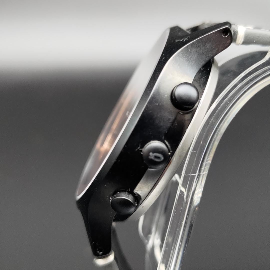 ด้านข้าง view of the Knot EH-38 Smartwatch, focusing on the three black control buttons.