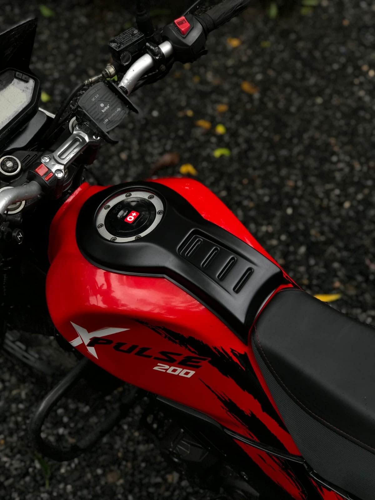 Saiga Parts TankTie for Hero Xpulse 200 / 200T (Gloss Black)