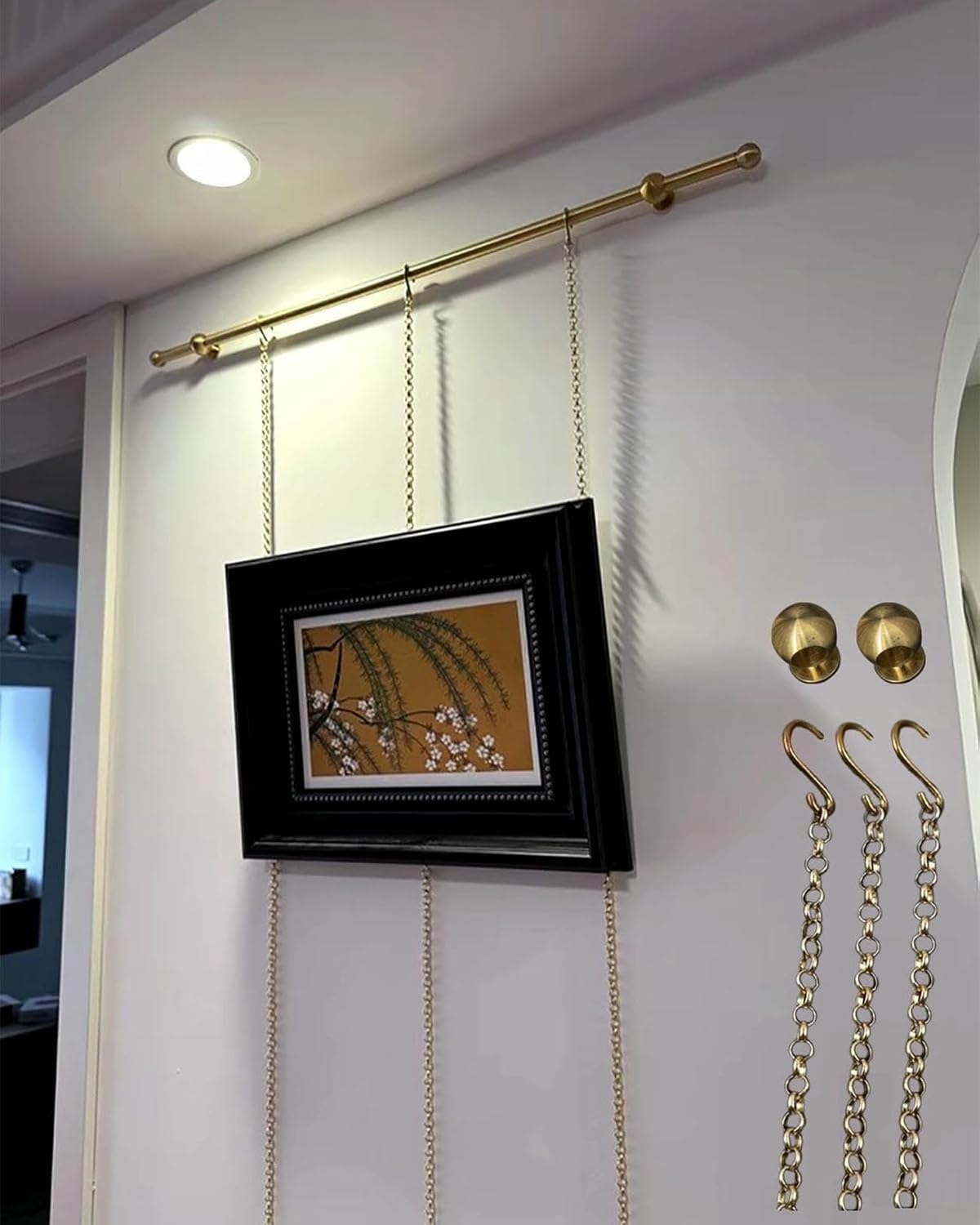 Picture Rail Hanging System Heavy Duty Picture Rail Hanging System with 3 Gold Chain, Gallery Wall Picture Bracket Kit Brass Rod, Indoor Artwork Mirror Hangers Track for Mu(240cm/94.5in/7.8ft