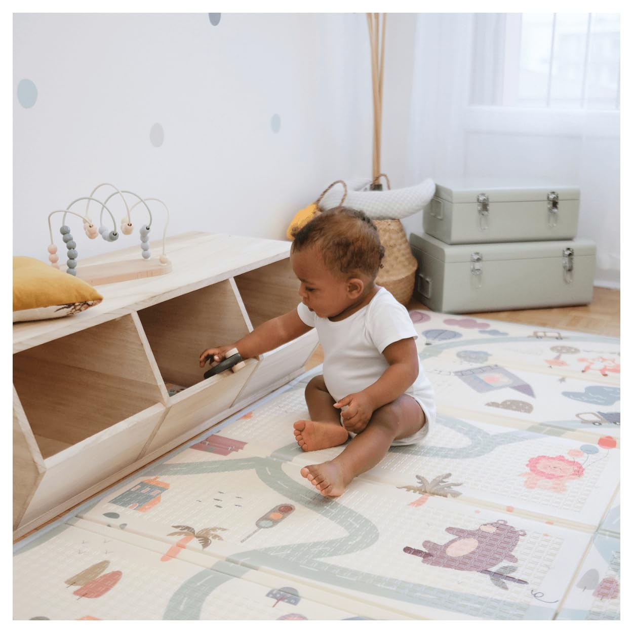 TINÉO - Maxi Reversible Play Mat - Play Mat - 2 Sides - Animal Side/Car Track Side - Thick - Waterproof (Animals/Cars)