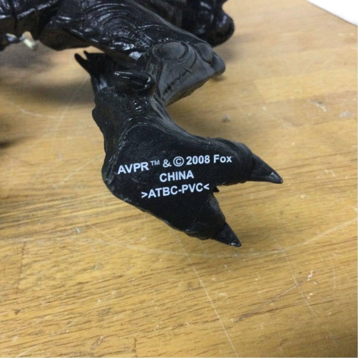 プレデリアン　フィギュア新品未使用　2個セット Amazon.co.jp: AVP2 エイリアンズVS.プレデター プレデリアン