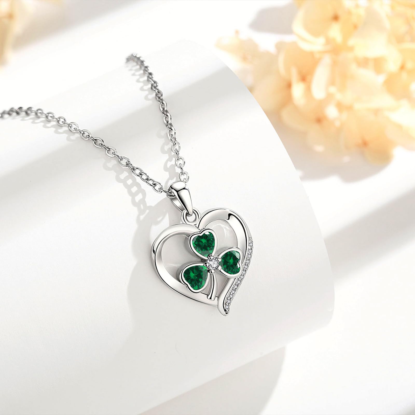 INFUSEU Collana con trifoglio irlandese gioielli da donna trifoglio verde cuore pietra zirconia ciondolo piccolo regalo buona fortuna catena in argento Sterling 45,7 cm