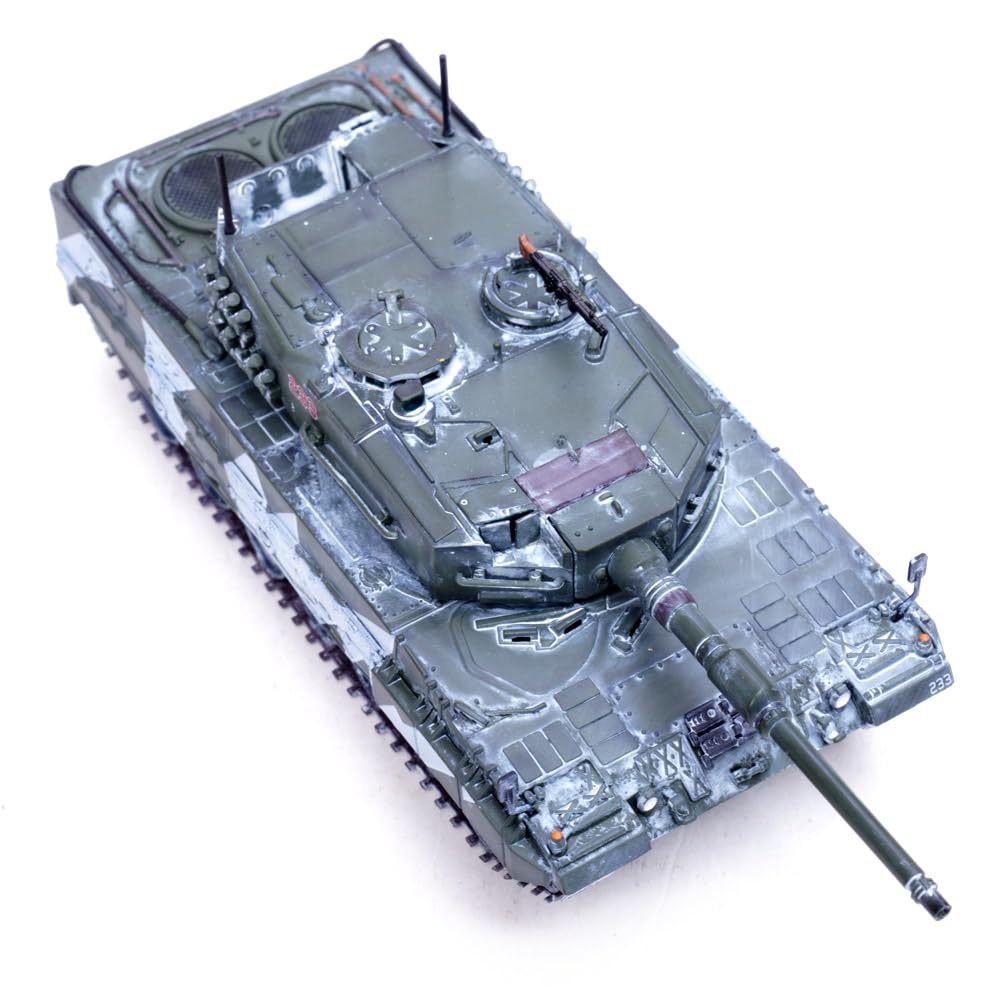 Panzerkampf | model wojskowy w skali 1:72 odlewany pod ciśnieniem | Leopard 2A4 czołg główny (z rurką) Norwegia, zimowy kamuflaż | Model 12226PF