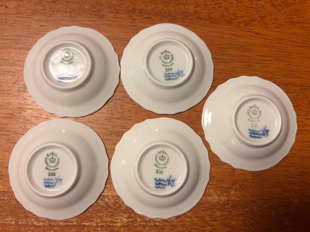 新品希少ドイツ製Hutschenreuther 花模様と美しい金彩ディッシュ6枚 ドイツ製 Hutschenreuther 花模様と美しい金彩 ディッシュ ドイツ製