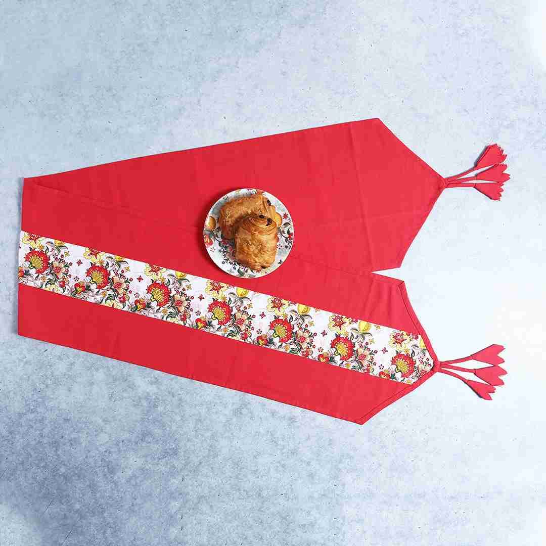 Wonderchef Como Table Runner with Floral Print- Red - Image 2 thumbnail