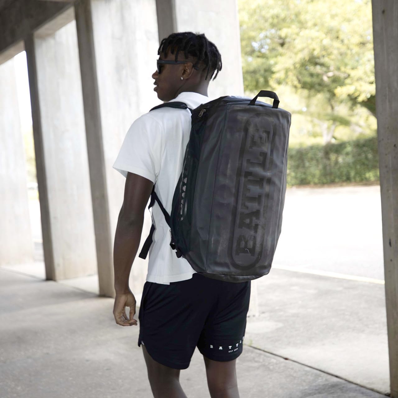 Battle Sports Vault Duffle Bag - Gym Duffle Bag with Vented and Expandable Pockets, Adjustable Shoulder Straps, Top Grab Handle, Made with Durable Material, Football Accessory, Gym or Carry On Bag - Image 6