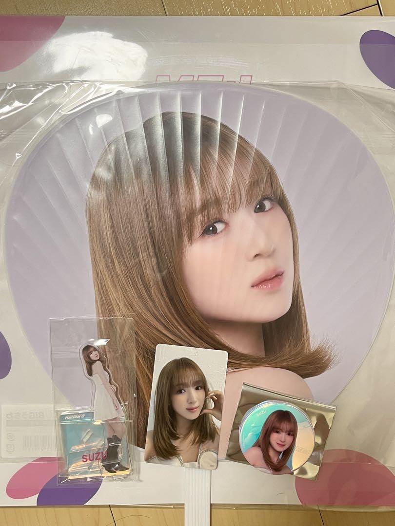 Amazon.co.jp: ME:I ICONIC LIVEグッズ 山本すず by : おもちゃ