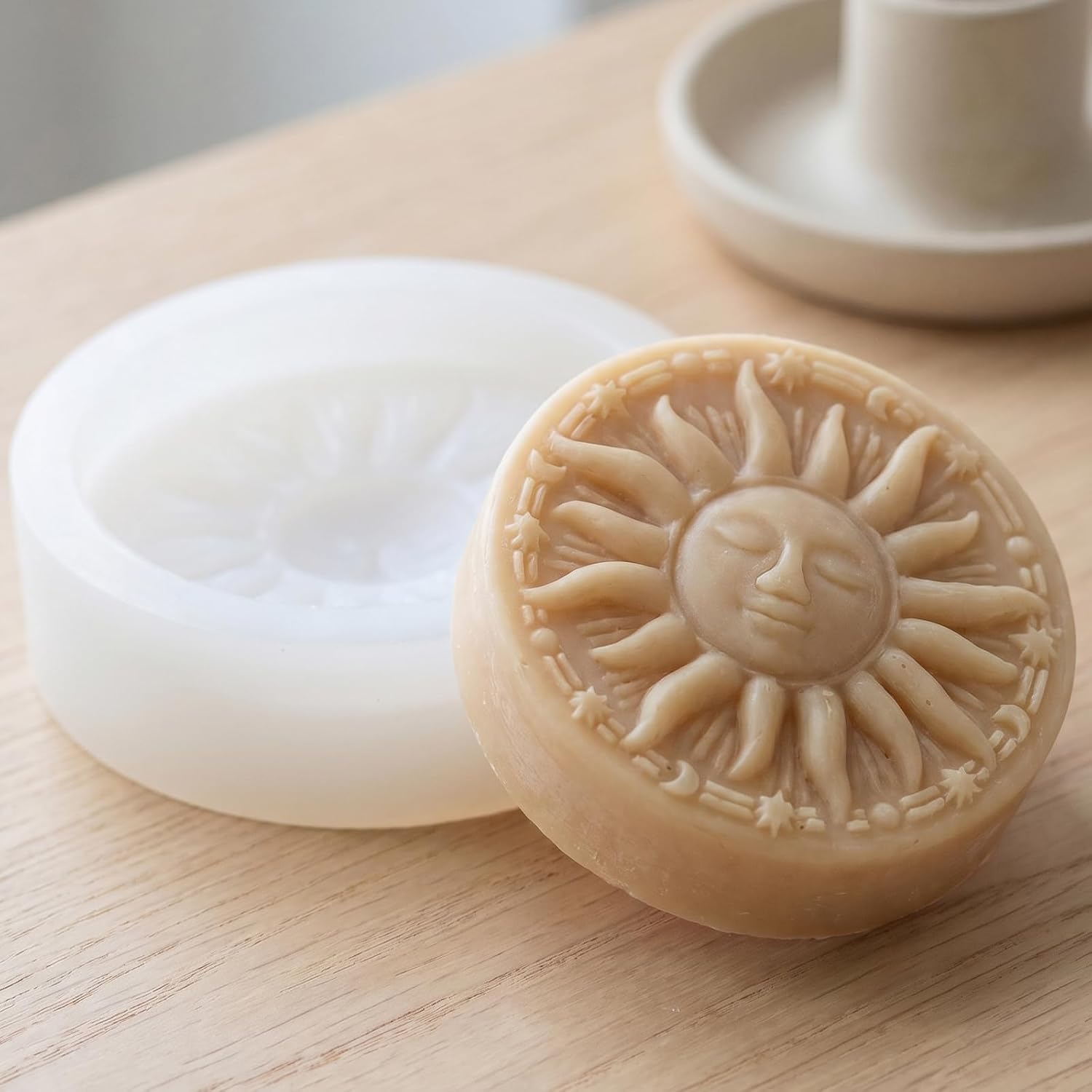 Sun Face Candle Mold Sun Goddess Candle Silicone Molds for Candles Making Resin Casting Aromatherapy Candles Handmade Wax Home Decor