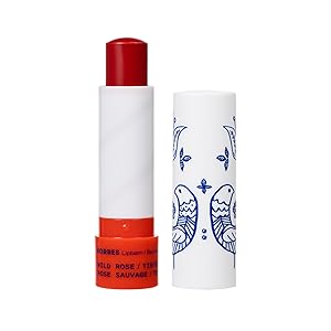 KORRES Wild Rose Nourishing Lip Balm, colorato di rosso, cura delle labbra con olio di iperico, vegano e dermatologicamente testato, 4 g