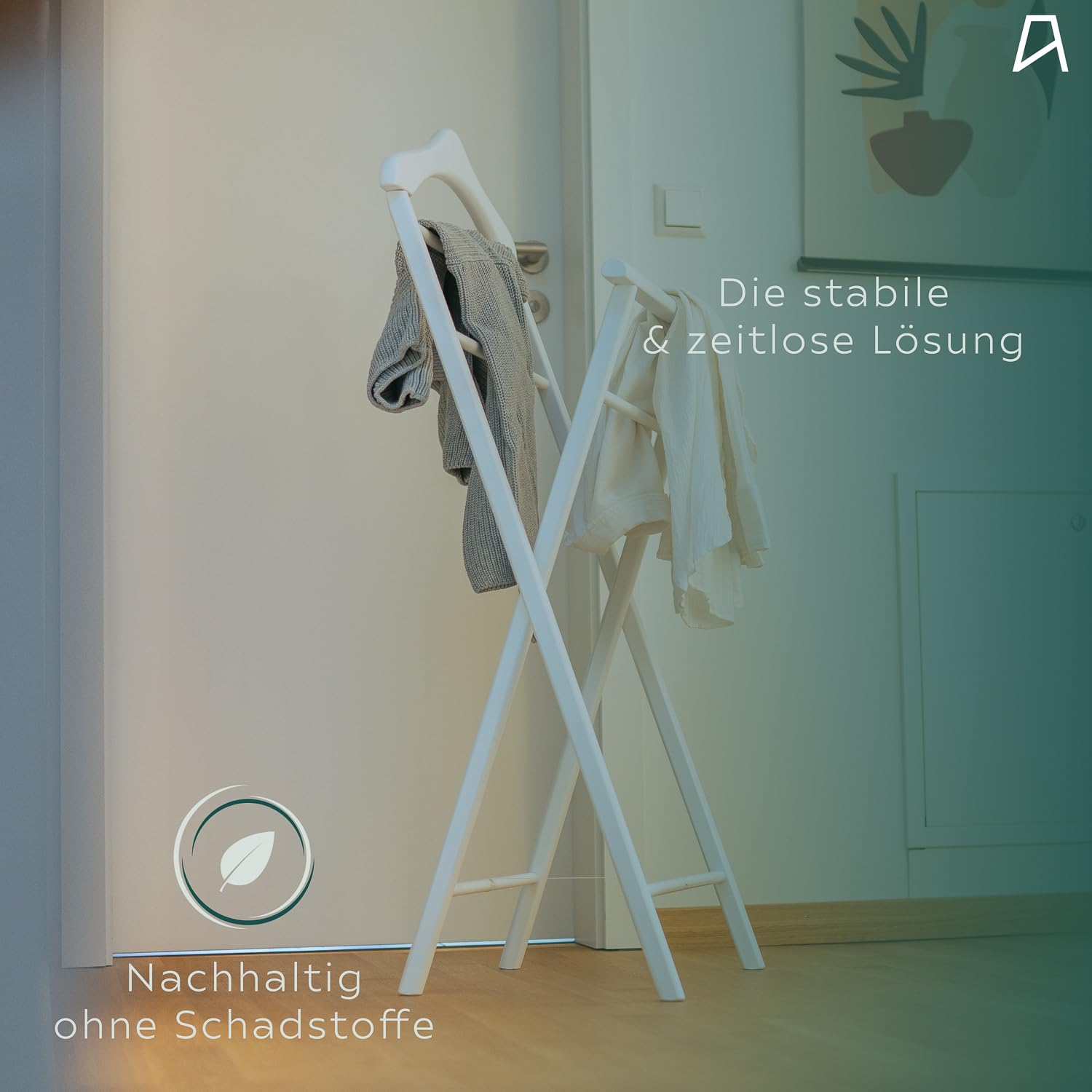Staboos Herrendiener aus Massivholz in 3 Farben – fertig montierter Kleiderbutler & Stummer Diener – stabiler Stiller Diener für Schlafzimmer, Ankleide, Garderobe & Bad I Kleiderablage (Weiß)