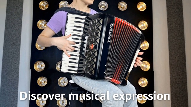 Amazon.com: Accordion 34 keys 60 bass keys Lightweight instrument