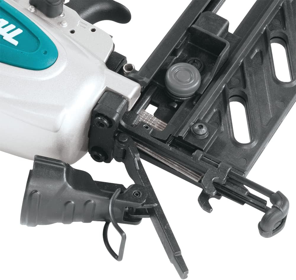 Nailers & Staple Guns Makita AF601 21/2 in 16Gauge Straight Finish