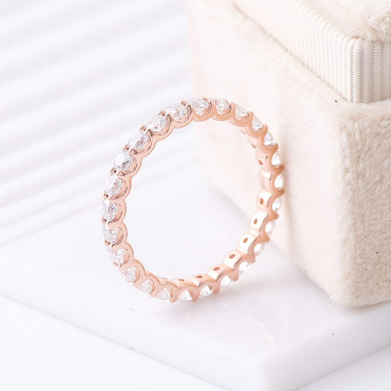 Donna Oro rosa Anelli di fidanzamento Eternità Moissanite da 2,4 mm per lei