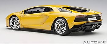 オートアートアベンタドールS　ランボルギーニ1:18ホワイト Amazon | AUTOart 1/18 ランボルギーニ アヴェンタドール S