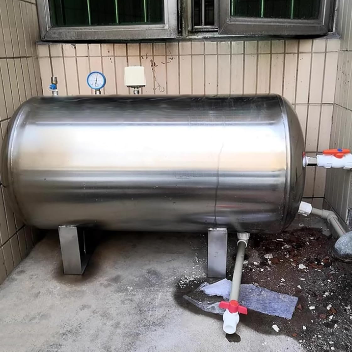 Serbatoio di stoccaggio dell'acqua a pressione dell'acciaio inossidabile, serbatoio di approvvigionamento idrico automatico orizzontale 250L/66Gal per la casa, il giardino, l'agricoltura