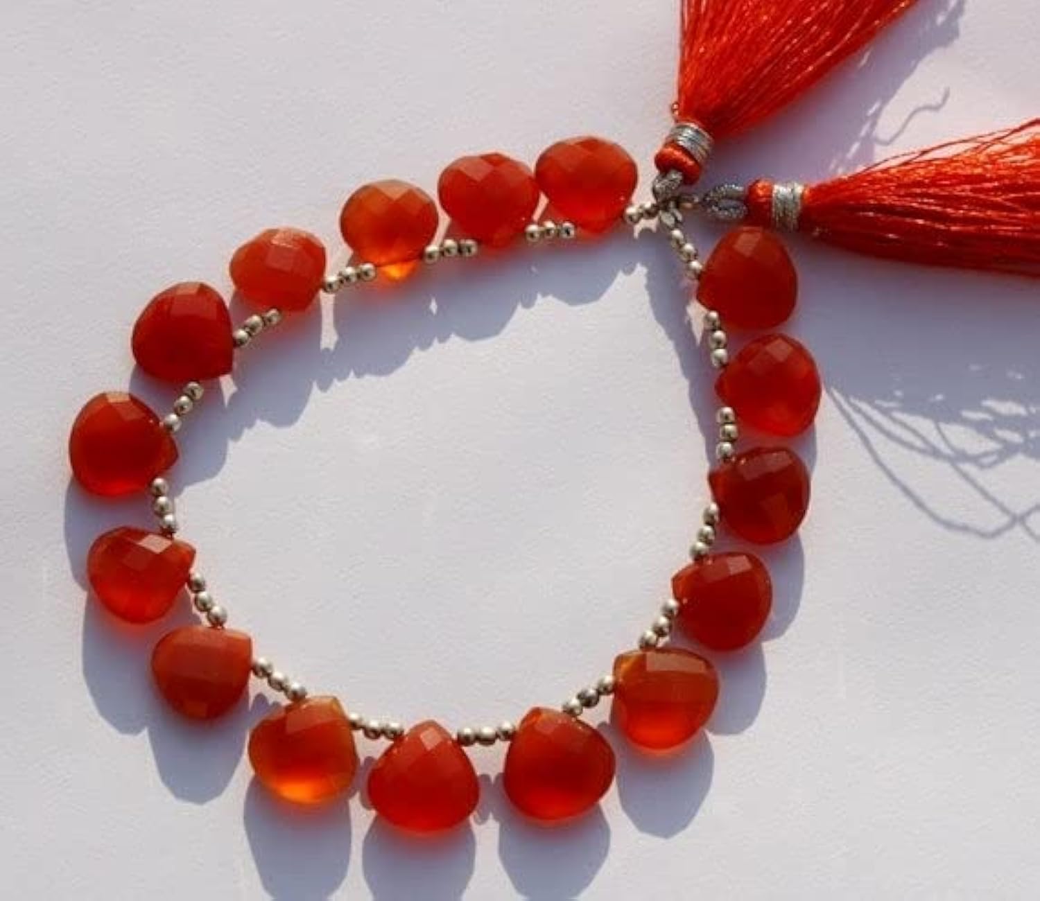 Perles en cœur onyx rouge LKBEADS pour fabriquer un cadeau de fête des mères personnalisé