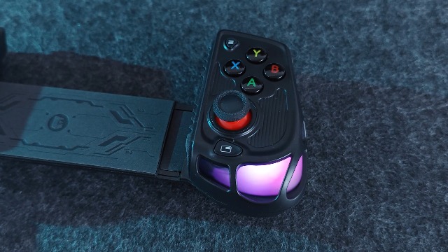 Amazon.com: DongKIRNX Phone controller for Android and iPhone15+