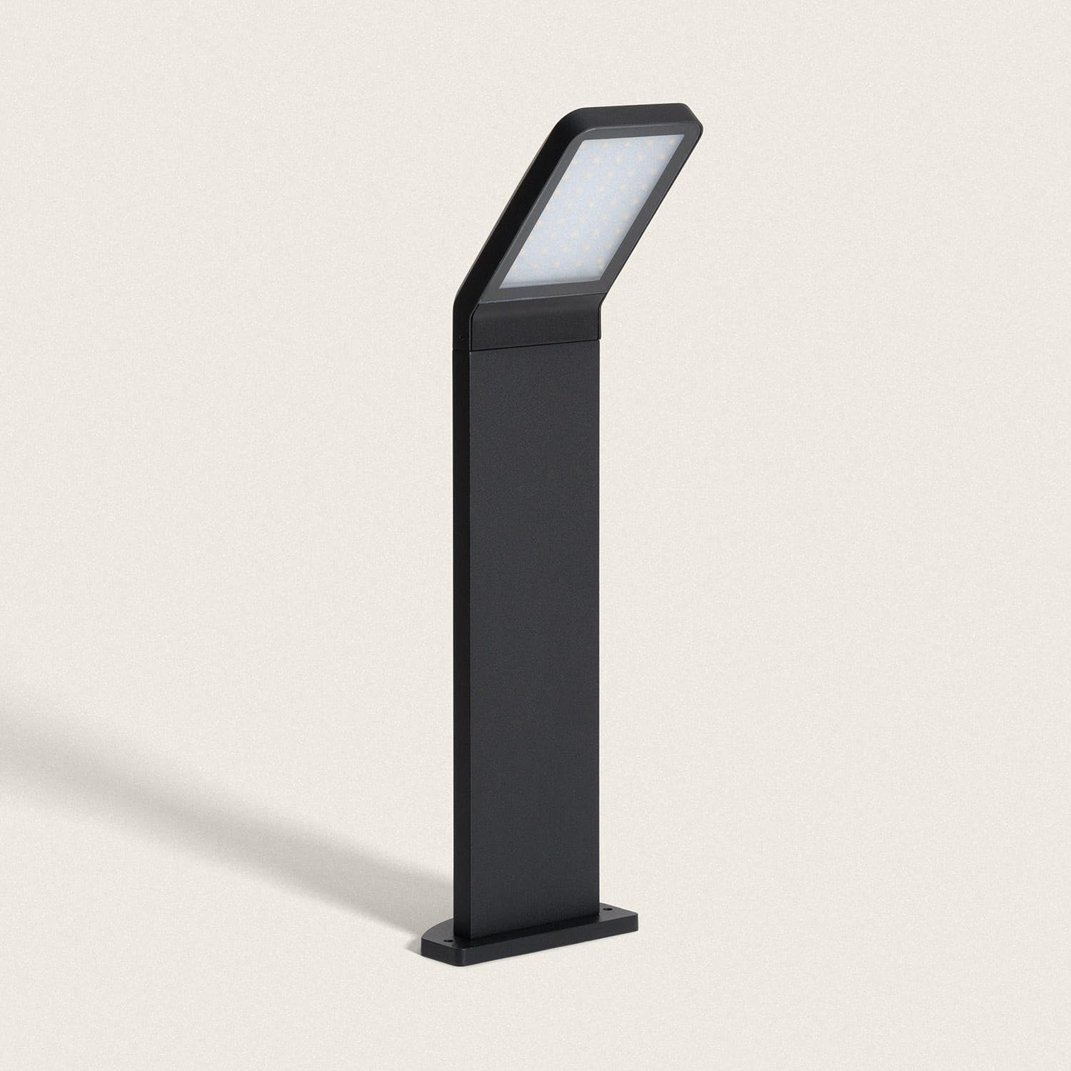 LEDKIA Baliza Exterior LED 9.5W Superficie Pie 50cm Aluminio Legacy Negro