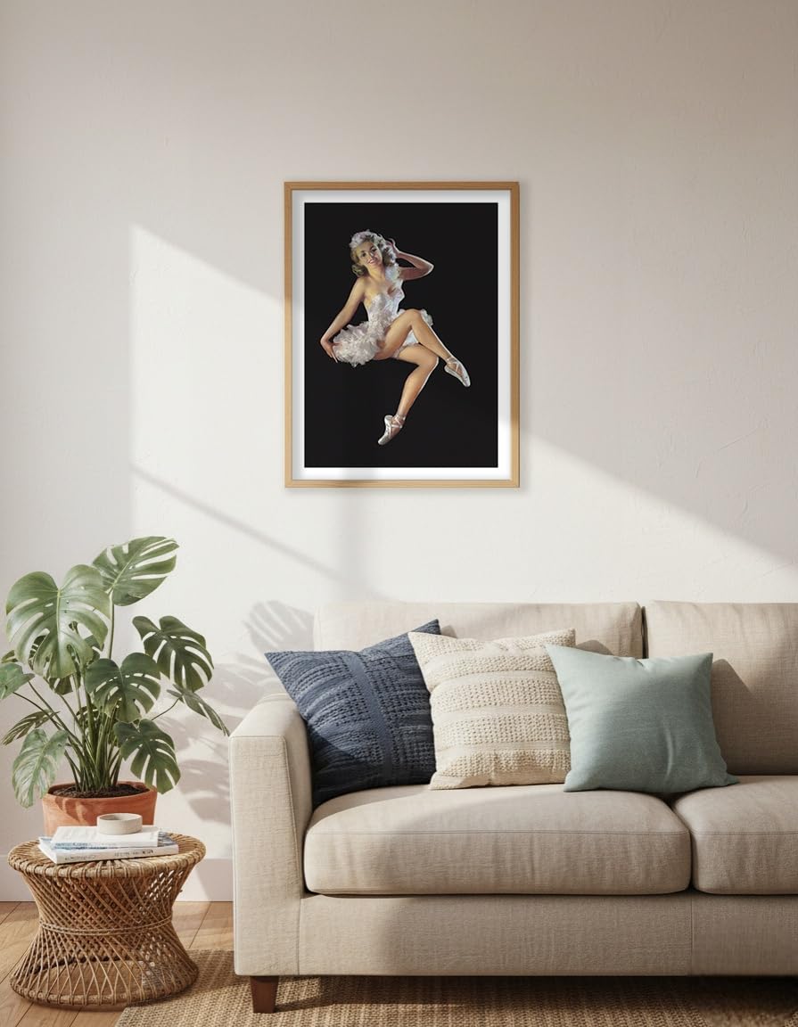 Amazon.com: The Ballerina - Vintage Pin Up Girl Print by Zoë