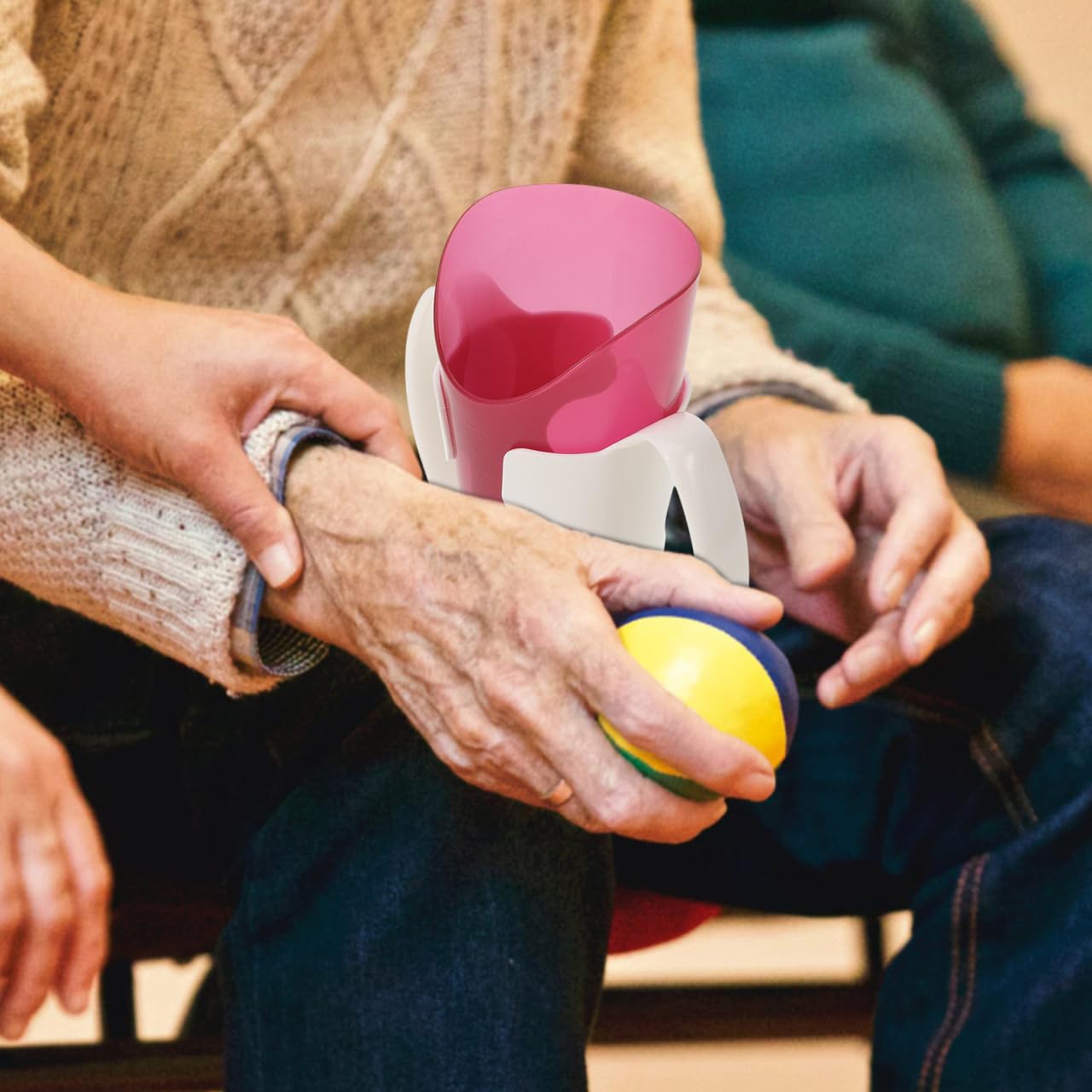 Luxshiny Taza De Alimentación para Convalecientes Taza De Agua para Ancianos Y Pacientes Postrados En Cama a Prueba De Asfixia Y Derrames para Sopa Agua Y Papillas 5.51 X 5.11 X 2.55 in
