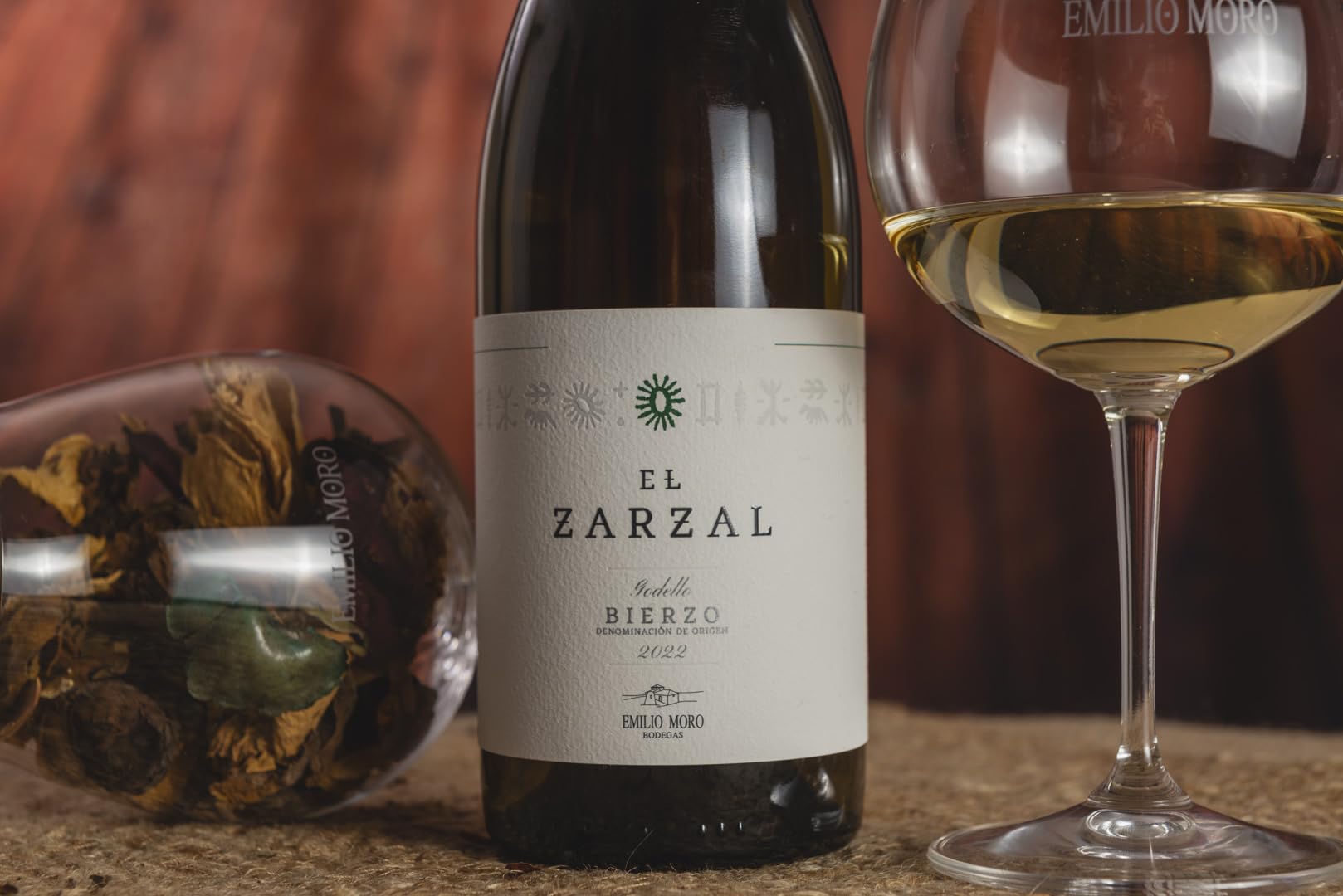 EMILIO MORO - El Zarzal, Vino Blanco Afrutado, Variedad Godello, El Bierzo - Pack de 6 Botellas x 750 ml