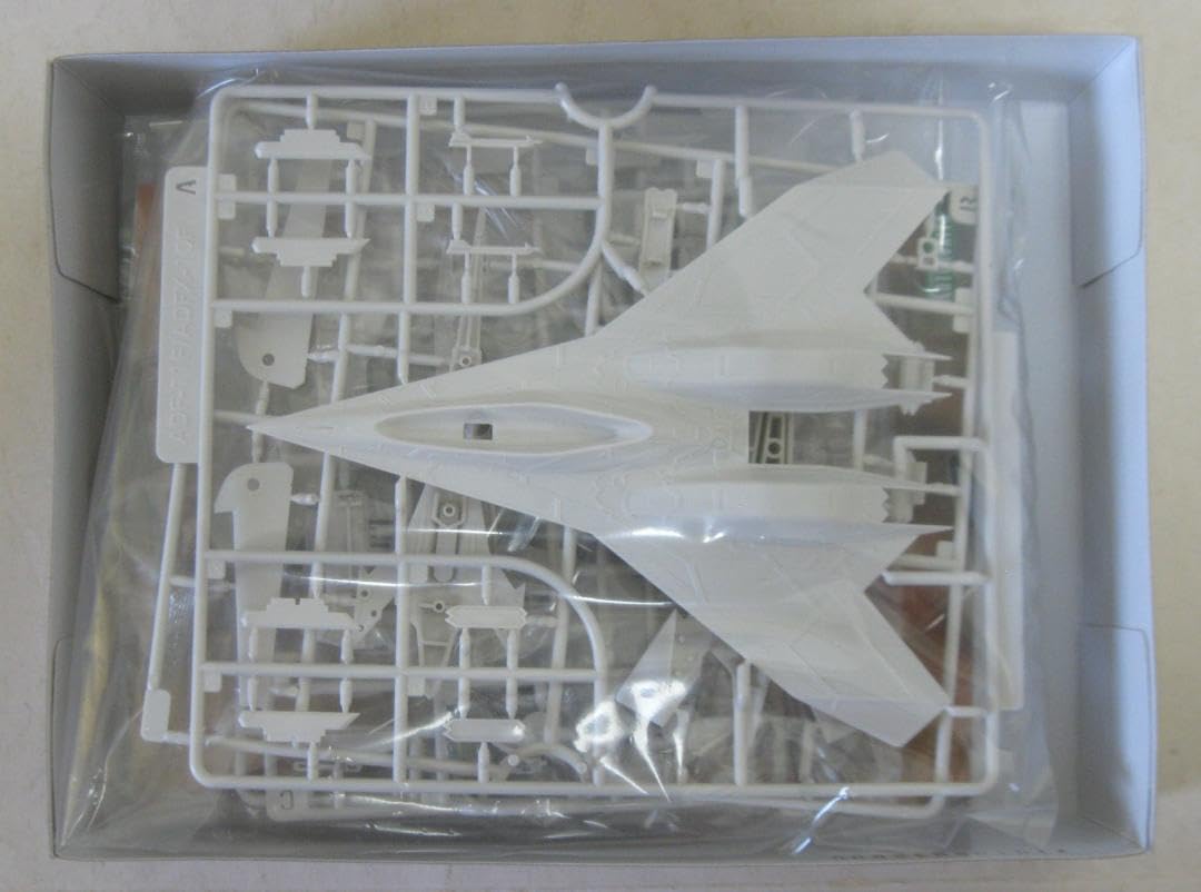 エースコンバット 7 コトブキヤ ADFX-10F 1/144 1/144 ADFX-10F ACE COMBAT 7: SKIES UNKNOWN プラモデル