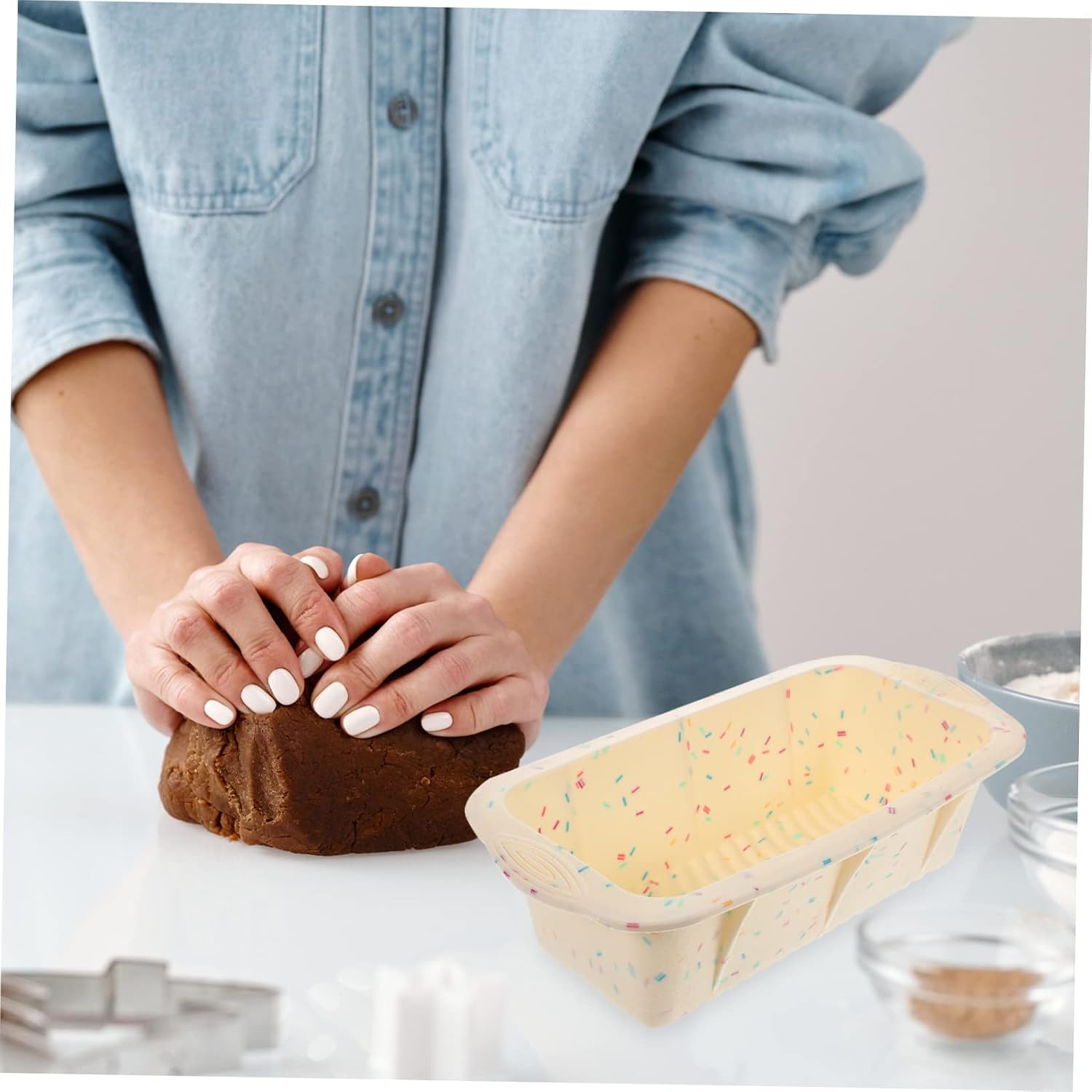 Dual Color Silicone Cake Baking Mold Non-Stick Loaf Pan for Mousse and Biscuits for Home Baking Versatile Kitchen Tool
