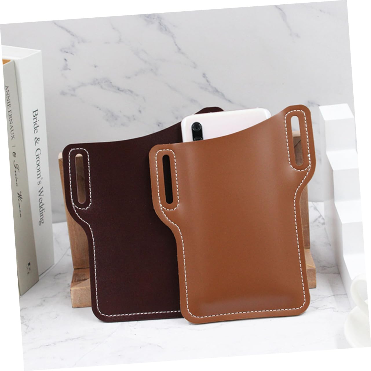 Hemobllo Pochette Étanche pour Téléphone Portable Lot de 2 Pièces en PU Couleur Aléatoire Banane Pratique pour Téléphone Protection et Utilisation Facile Randonnée Shopping