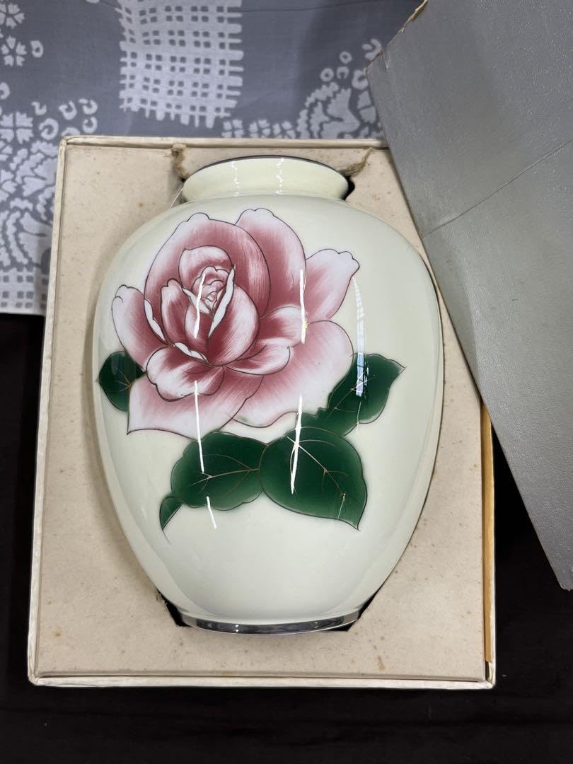 Amazon.co.jp: 黒翠七宝 KOKUSUI 薔薇文様図 七宝焼 花器 花瓶