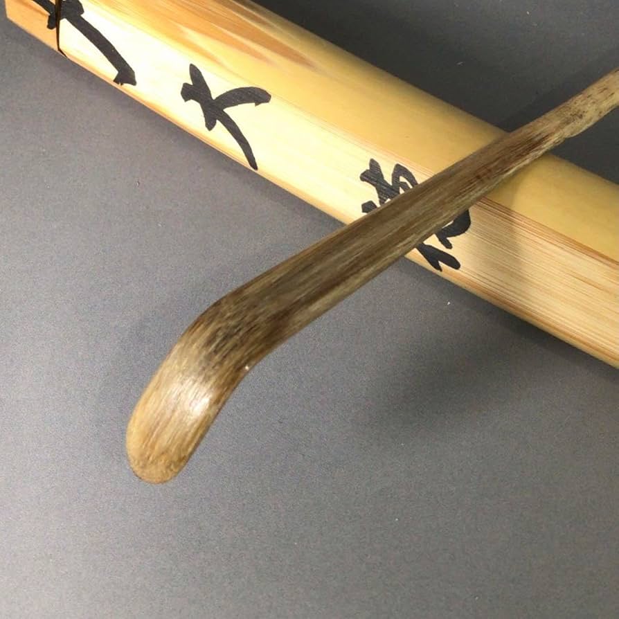 Ｒ９８８　茶杓　『大徳寺　小林太玄』『銘　大徳』『竹茶杓』　共箱　茶道具 Amazon.co.jp: R988 茶杓 『大徳寺 小林太玄』『銘 大徳