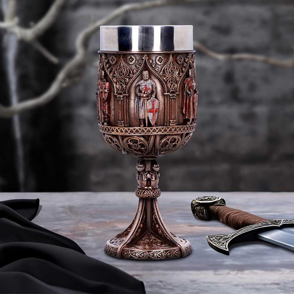 Nemesis Now Verre de chevalier, calice médiéval orné, tasse amovible en acier inoxydable pour boire – Verre des Templiers