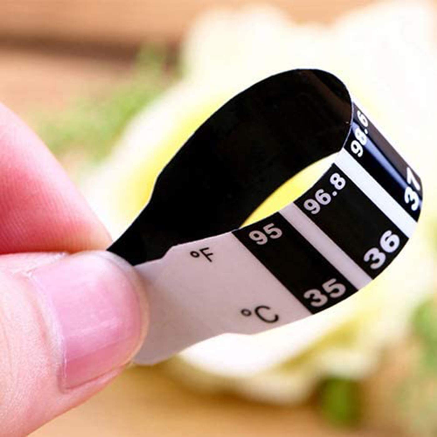 Reofrey 200 Piezas Tiras Termómetro Para Frente Del Bebé Leer Tiras Termómetro Frente Reutilizables Para Comprobación De La Temperatura Del Bebé Ni?o Adulto, 35 ° C (95 ° F) a 40 ° C (104 ° F) 012