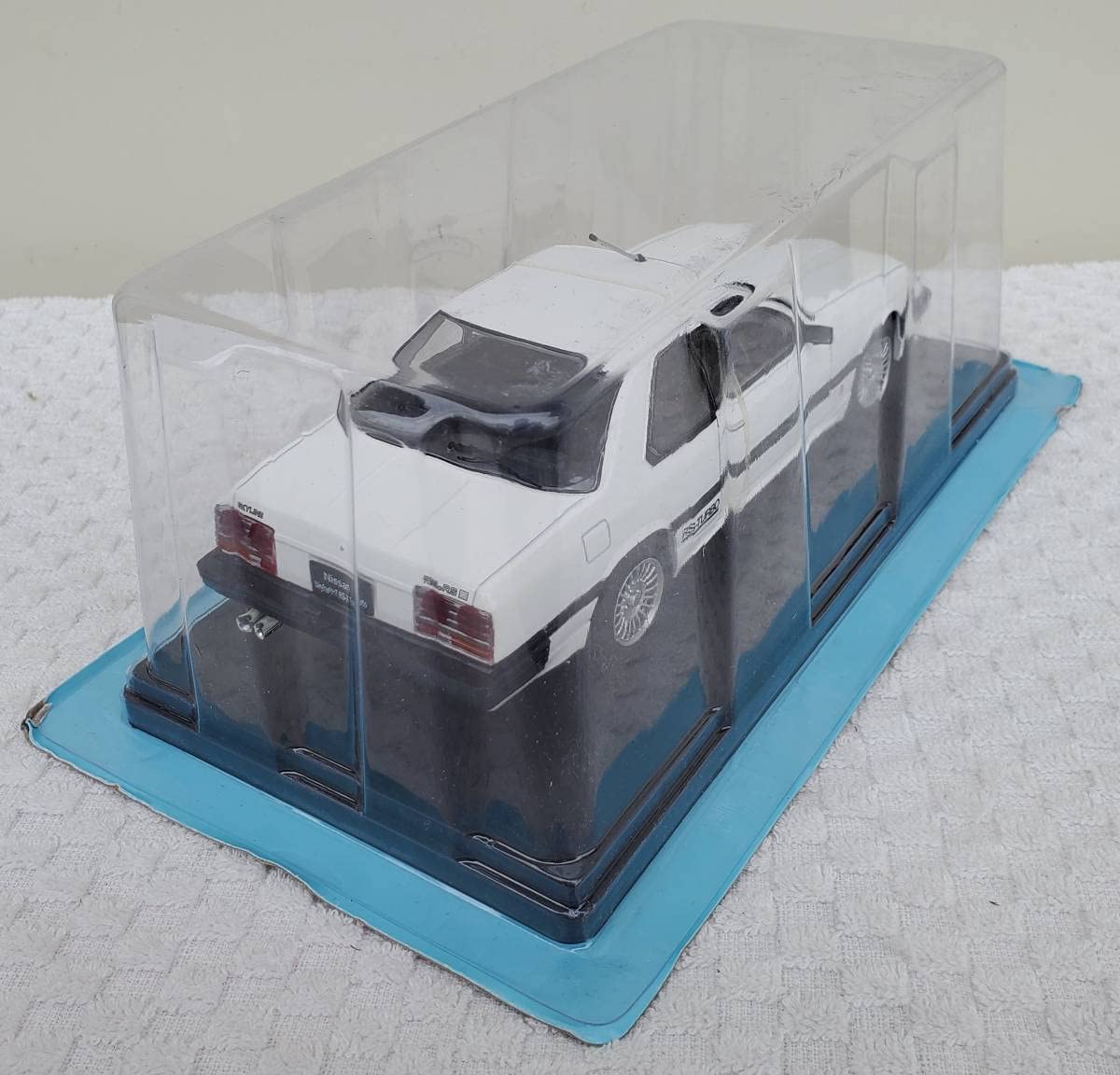 新品未開封 アシェット 国産名車コレクション 1/24 日産セドリック4
