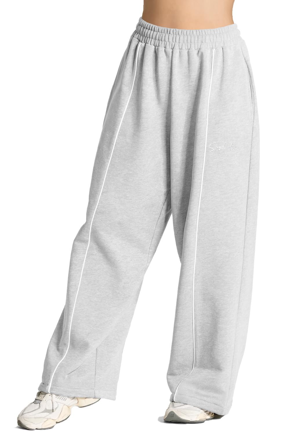 SMILODOX Jogginghose Damen Siara, Bequeme & stylische Freizeithose mit elastischem Bund und Seitentaschen, Trainingshose mit verstellbarem Beinabschluss im Oversize Fit, Für Fitness, Yoga & Freizeit