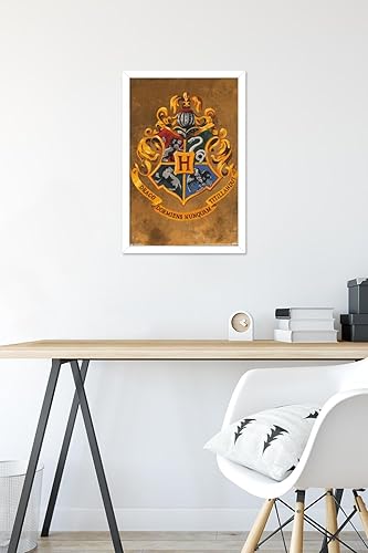 Vista 19 de Trends International Póster de pared Harry Potter Hogwarts Crest, 22.375 x 34 Versión con marco negro