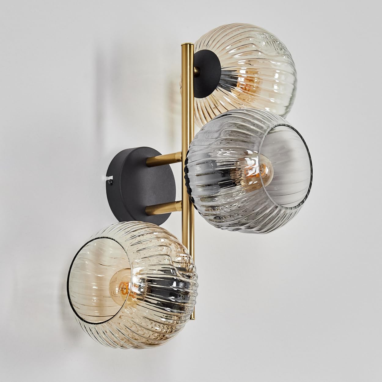 HOFSTEIN Wandleuchte Ripoll, Wandlampe aus Metall/Riffelglas in Schwarz/Gold/Rauch/Bernstein/Klar, Leuchte im Vintage-Design (Schirme Ø 15 cm), E14, Wohnzimmer, Schlafzimmer, Küche, Flur, Treppenhaus