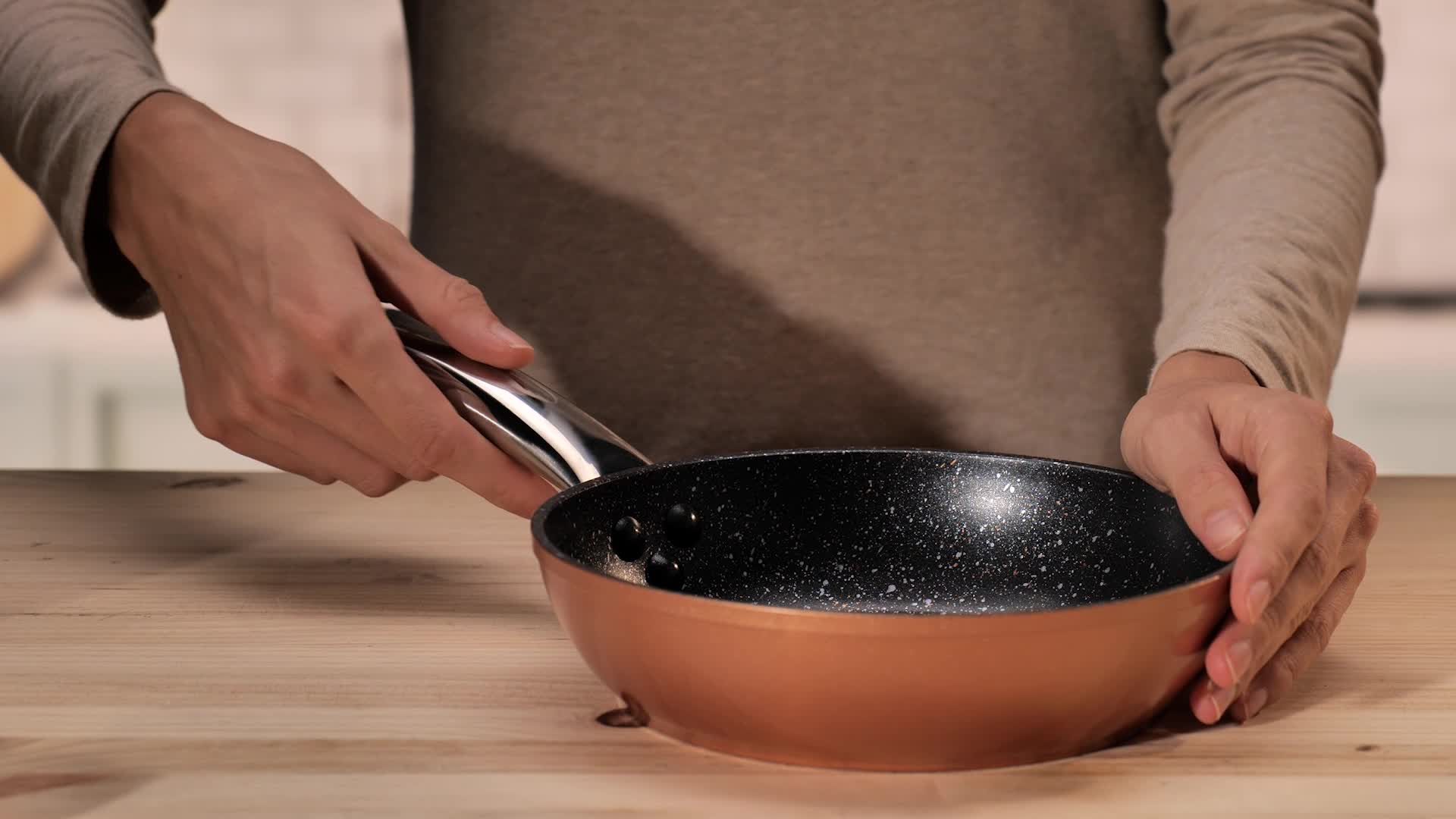 MONIX Eco Nature Wok 28 Cm – Padella In Alluminio Forgiato Riciclato 100%, Rivestimento Ceramico Antiaderente, Adatta A Induzione E Tutti I Piani Cottura - 5