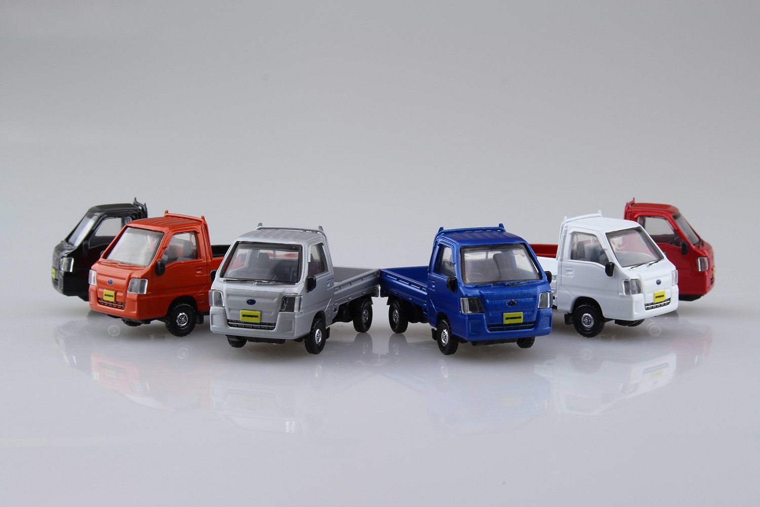 Amazon | スカイネット ブラインドトイ 1/64 サンバー