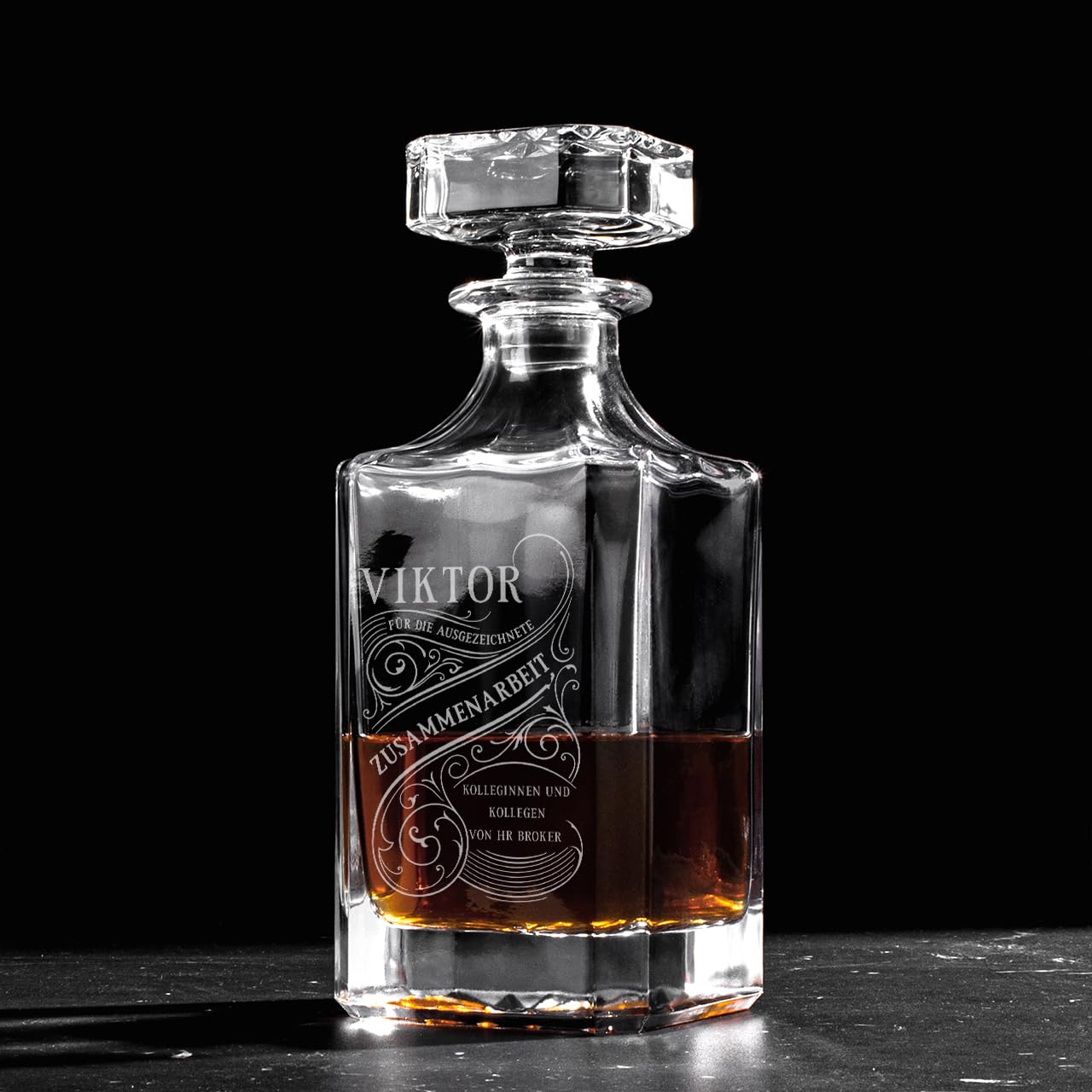 Personalisierte Whiskykaraffe Set Abschiedsgeschenk Kollege 2 Gläser Holzkiste Lasergravur Jobwechsel