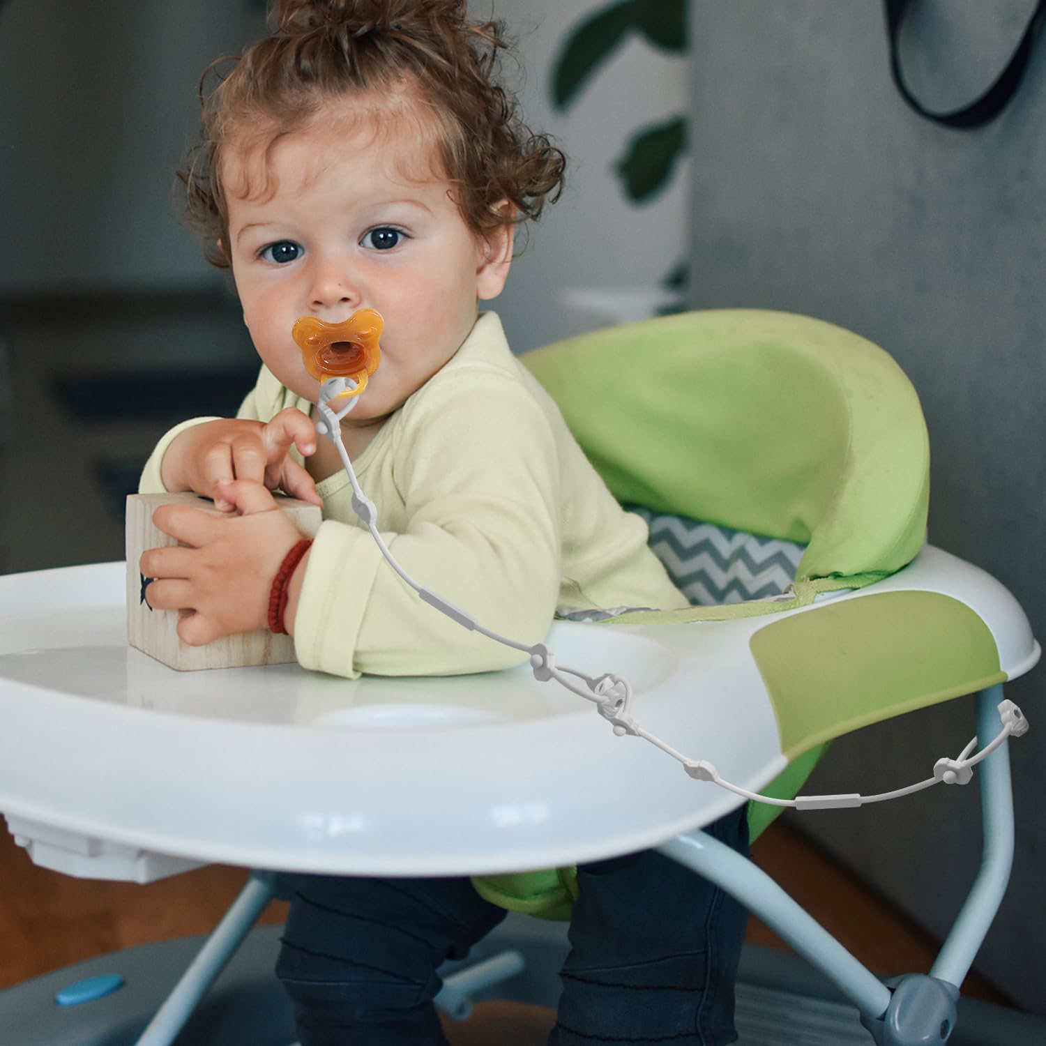 Set di 4 cinture di sicurezza per giocattoli, in silicone Pacifier, per snack, con cinghie, per passeggino, seggiolone, culla, ragazzi e ragazze di 3 mesi