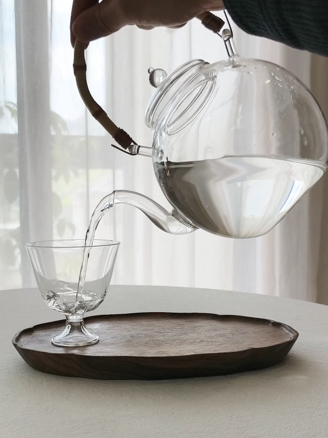 Amazon | OULOVECO 手作り耐熱ガラスティーポット 直火加熱 大容量